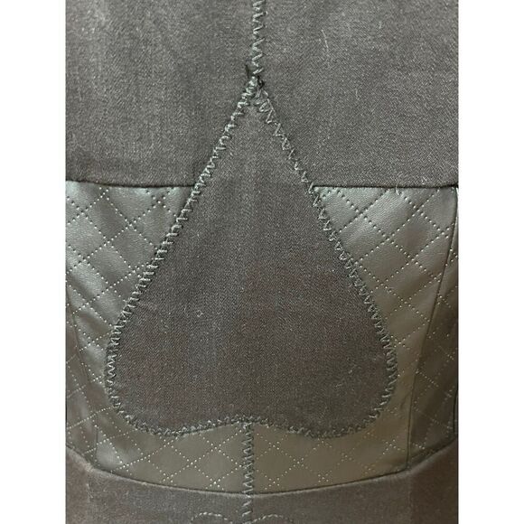 Disney Alice Through The Looking Glass Red Queen Battle Coat - Picture 9 of 14